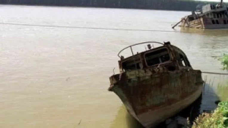 100 de epave din Delta Dunarii, la fier vechi