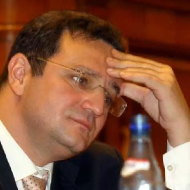 12 ani de interceptari ilegale