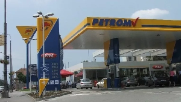 2,83 lei, cel mai ieftin litru de benzina Petrom