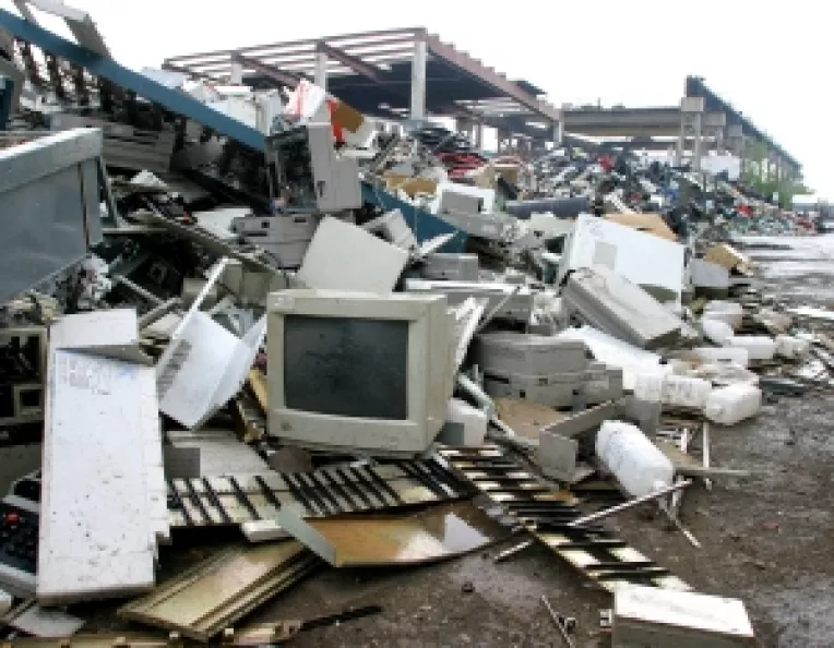 3 noiembrie, ziua in care electrocasnicele vechi pot fi aruncate pe strada
