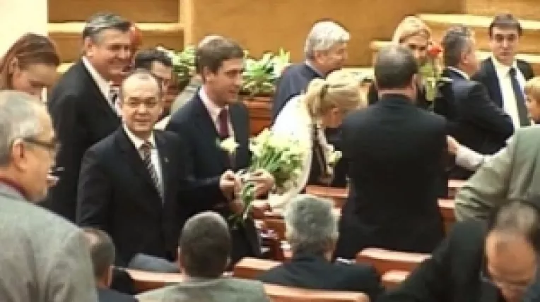 8 martie se sarbatoreste si in Parlament