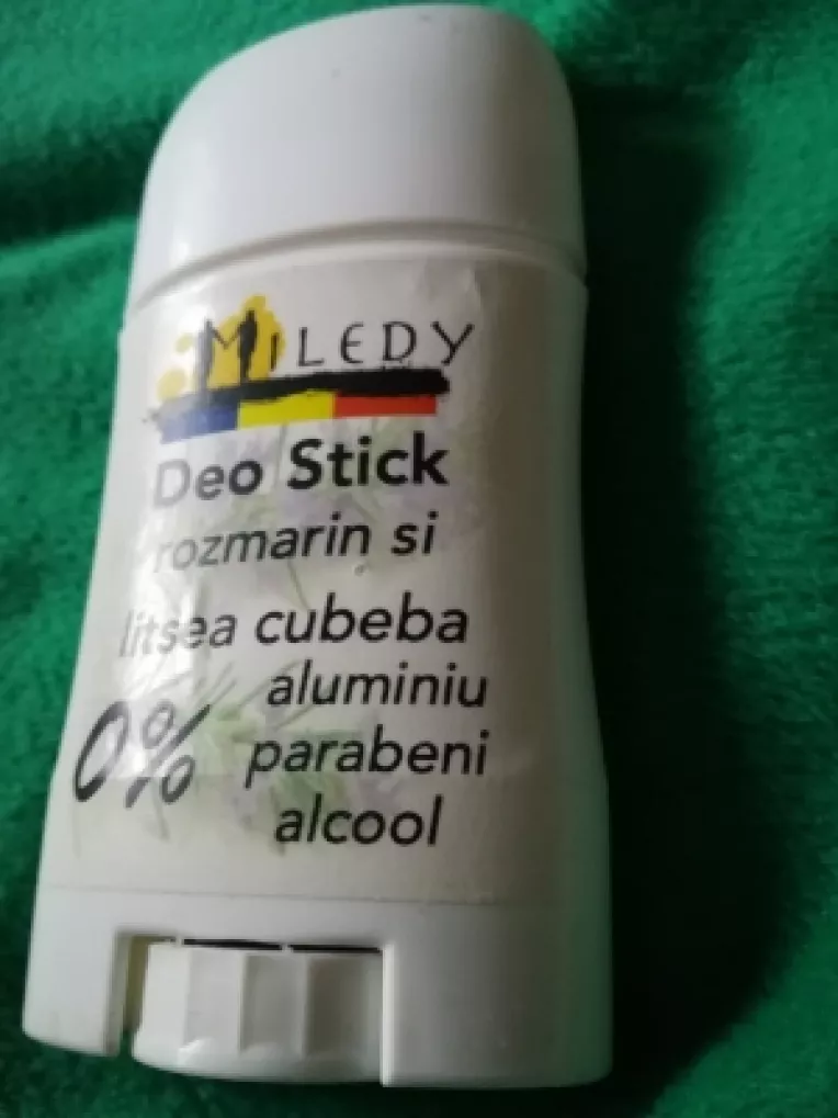 Adriana Tudor de la Miledy a venit cu produse cosmetice fara parabei