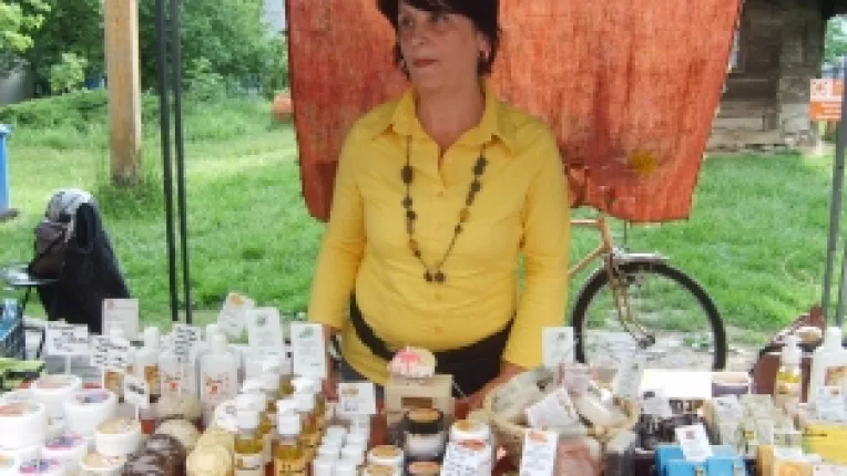 Adriana Tudor, manager Miledy Naturals: "Sapunuri anticelulitice si scruburi anticelulitice, la targul de la MTR!"