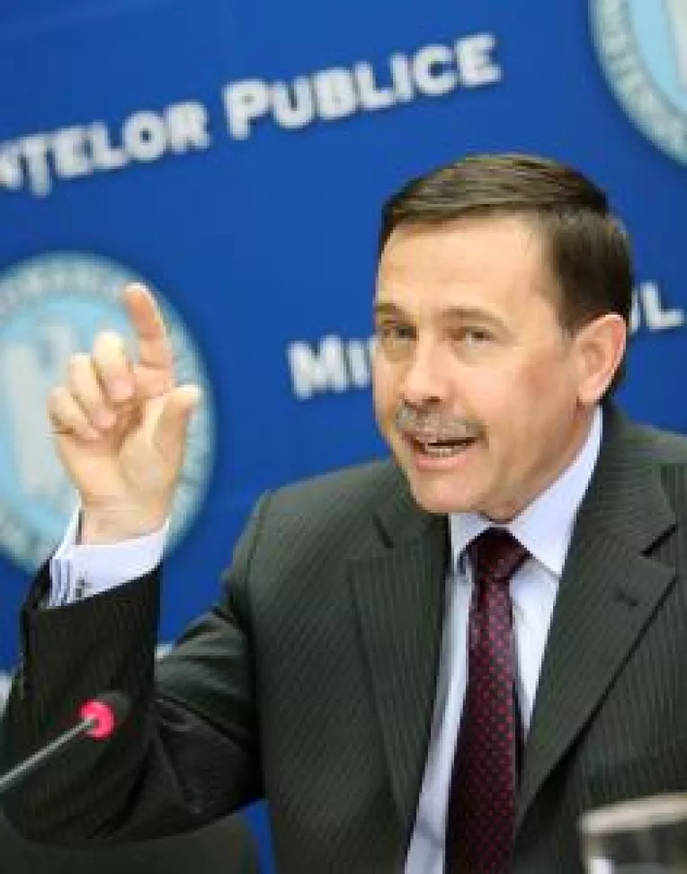 Alchimie fiscala: mai putini bani pentru salarii mai mari