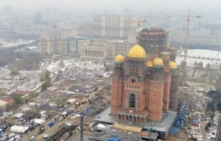 Alex Stefanescu: Catedrala este un adevarat centru religios, cultural si social, de larg interes public