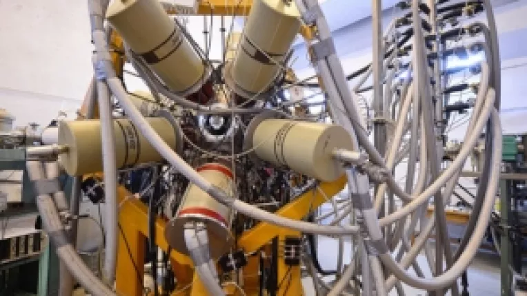 Amos News: Saptamana pe scurt