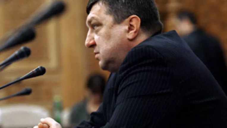 Atanasiu nu vrea sa spuna ce firme de automobile mai vin in Romania