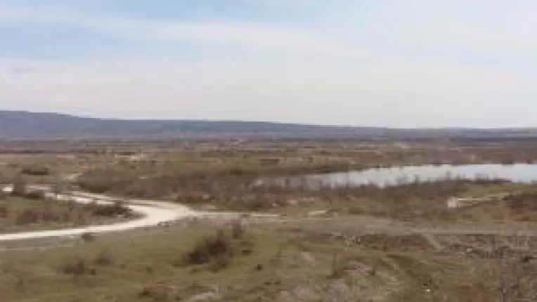 Barajul "Valea Sadului", o imensa groapa