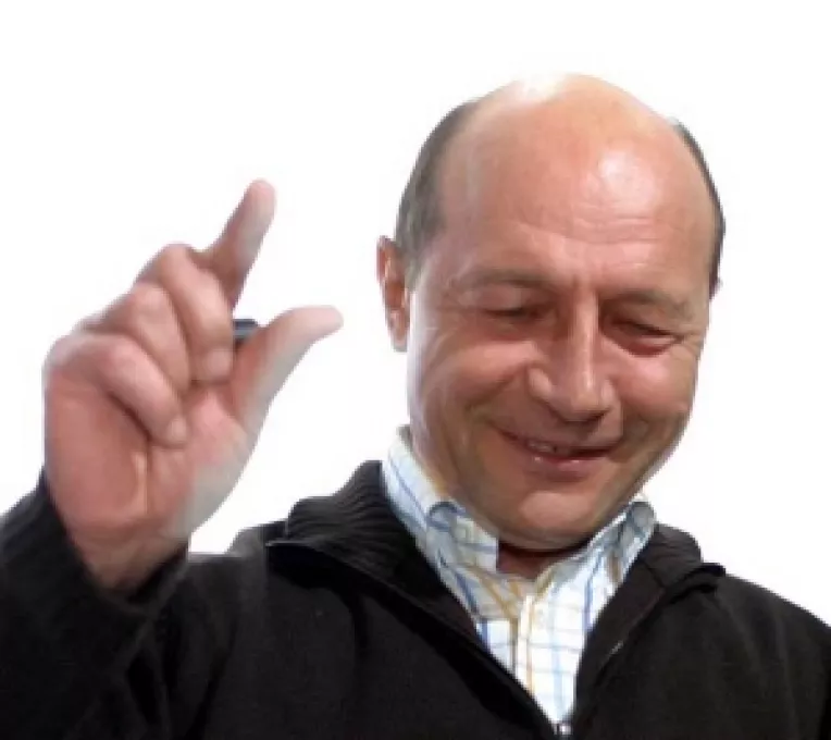Basescu avertizeaza ca este suspectat degeaba