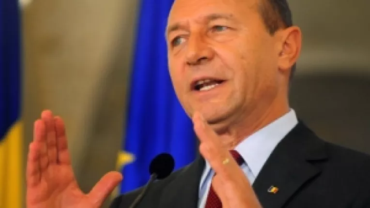 Basescu, PDL, coruptia si rusinica