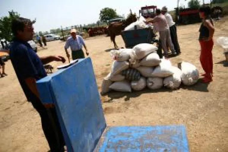Basescu tine partea taranilor