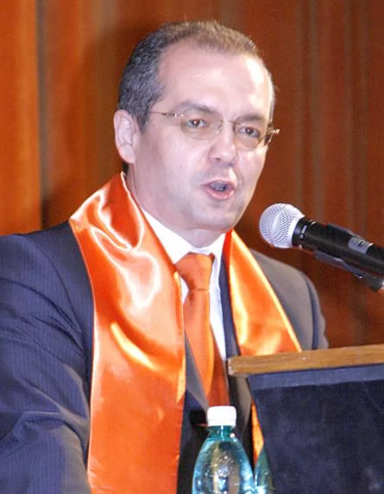 Boc il acuza pe Tariceanu de premeditare in cazul Sterling