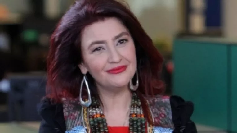 Cantareata Rona Hartner va fi operata de urgenta dupa ce i-a fost descoperita o tumoare la colon