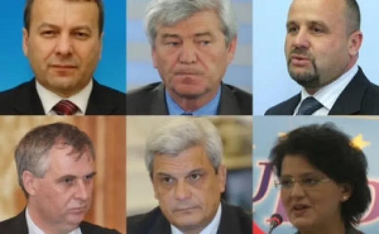 Cei 6 noi ministri au depus juramantul de credinta lui Traian Basescu