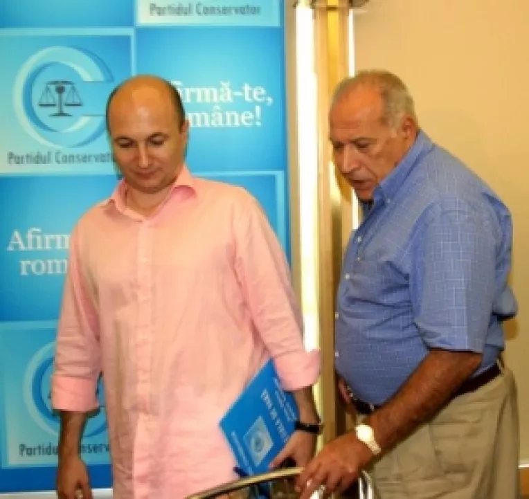 Codrin Stefanescu si Mircea Chelaru reiau legatura cu PC