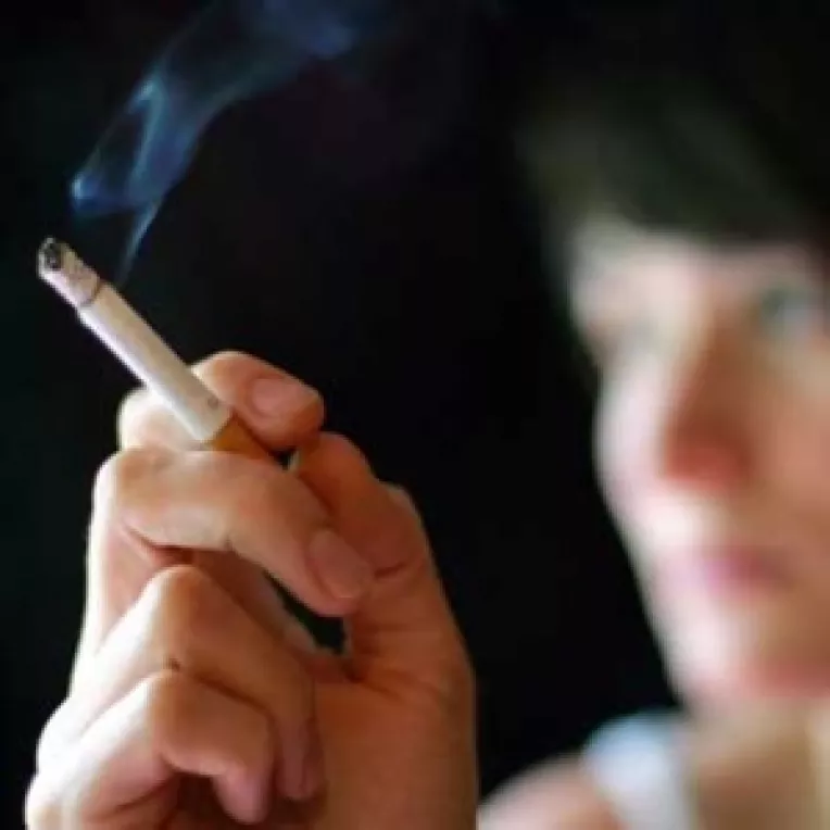 Companiile de tigarete denunta ilegalitatea taxei pe viciu