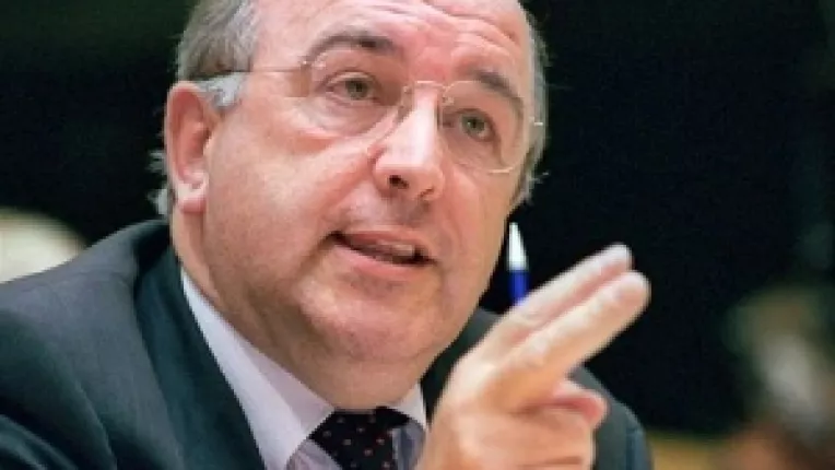 Consiliul ministrilor de finante ai Uniunii Europene cere Romaniei sa-si reduca deficitul bugetar pana in 2011