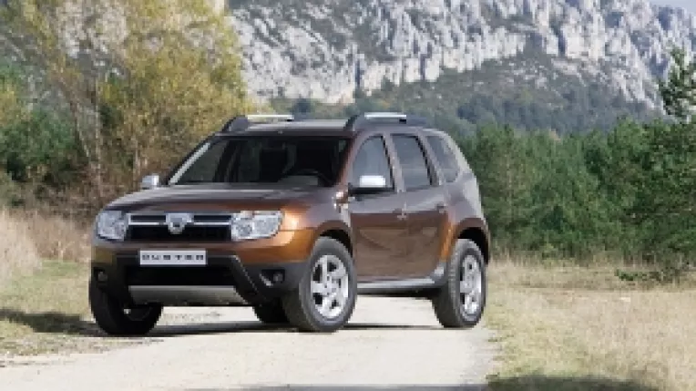 Constructorul francez ar putea comercializa SUV-ul Duster sub sigla Nissan