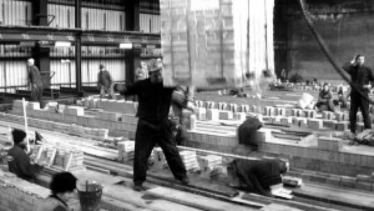 Continua lupta pentru salarii mai mari!