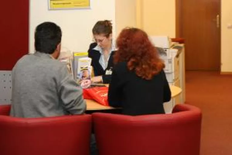 Craiovenii asteapta ofertele de sarbatori pentru credite