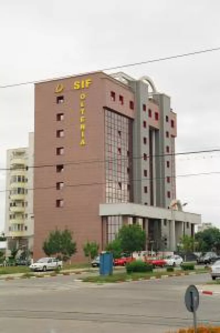 Cu toate ca incalca legea. Mogulii SIF, imposibil de executat