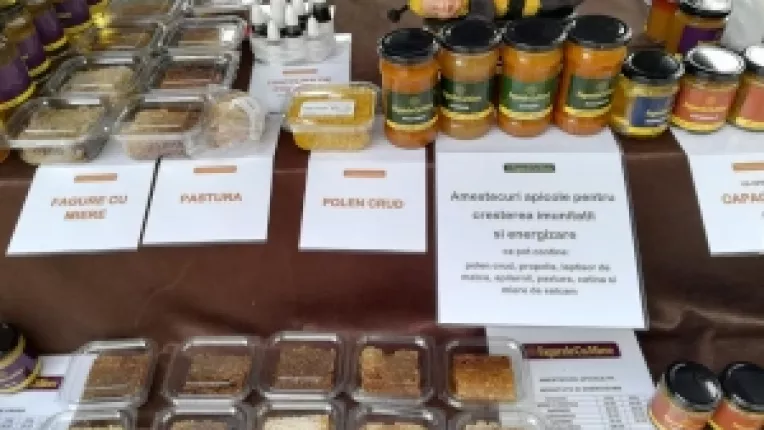 Dan Capitanu de la Fagurele cu Miere: La MTR am adus extrase apicole, peoductie din 2020, si sortimente de miere de anul trecut!