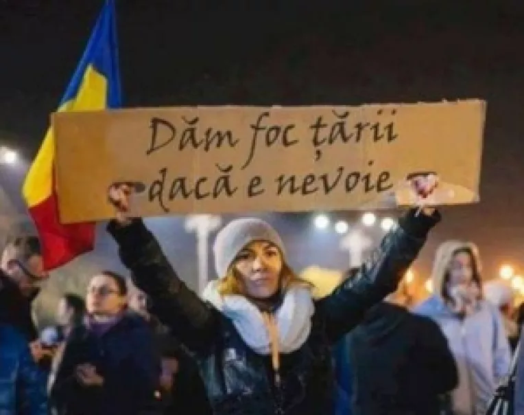 De la Casa Alba / Direct la Poarta Alba: Marturisiri complete, sincere si de bunavoie ale unui manifestant contra