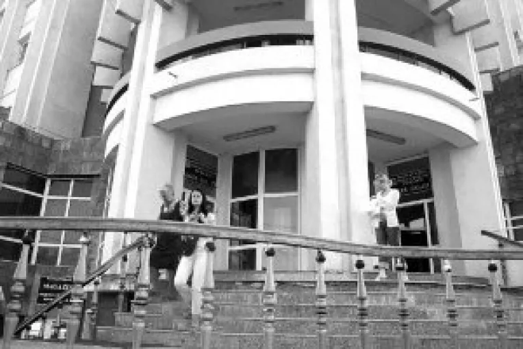 De la Directia de Finante la Registrul Comertului