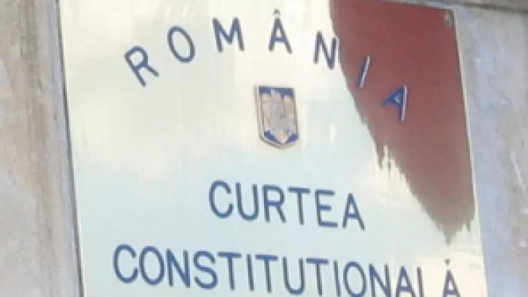Decizia de neconstitutionalitate a CCR privind comasatele poate fi supapa de salvare a lui Basescu