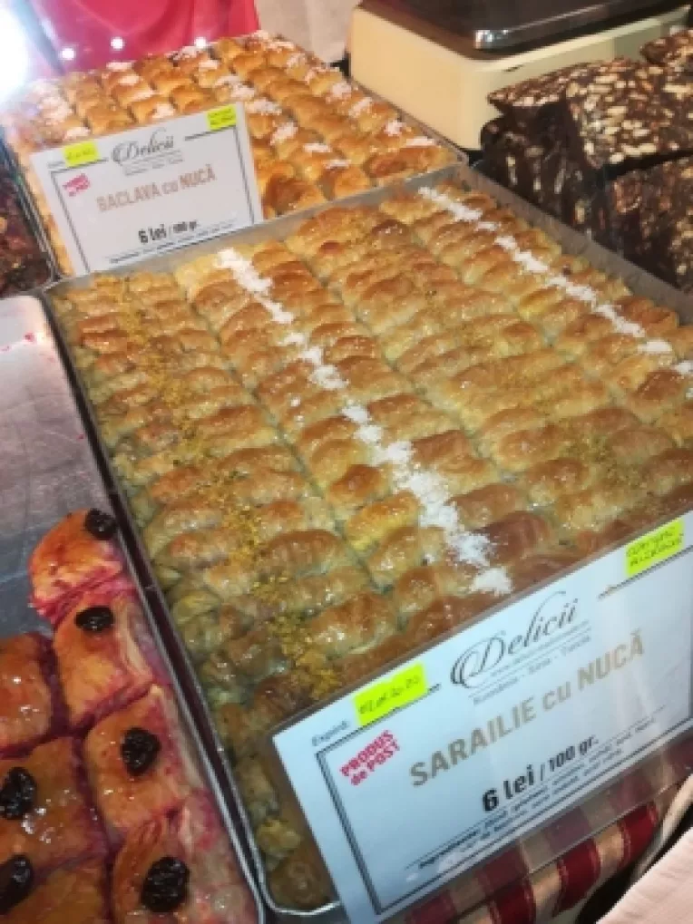Dulciurile de la Delicii, la Targul de Craciun de la MTR