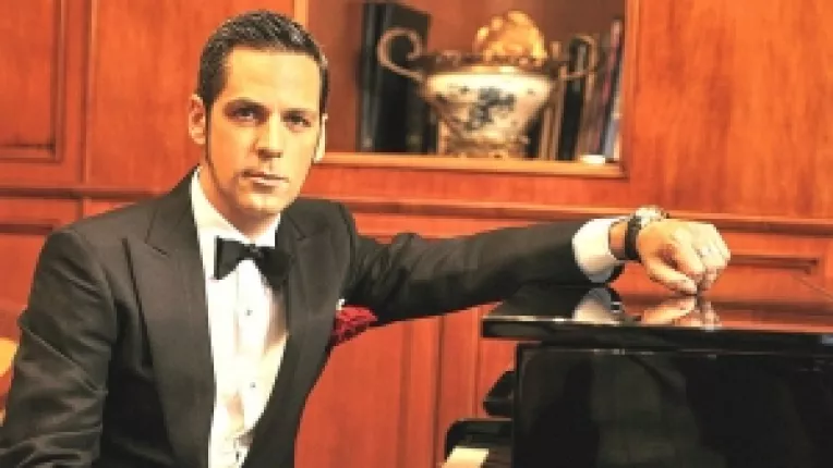 Dupa modelul Bitman la Finante: Stefan Banica la Munca!