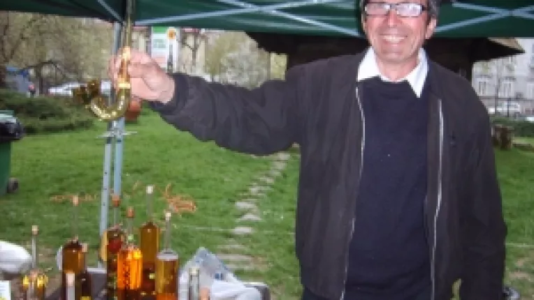 Emil Florescu: "Palinca de pere Embrion cu personalitate, la targul de la MTR!"