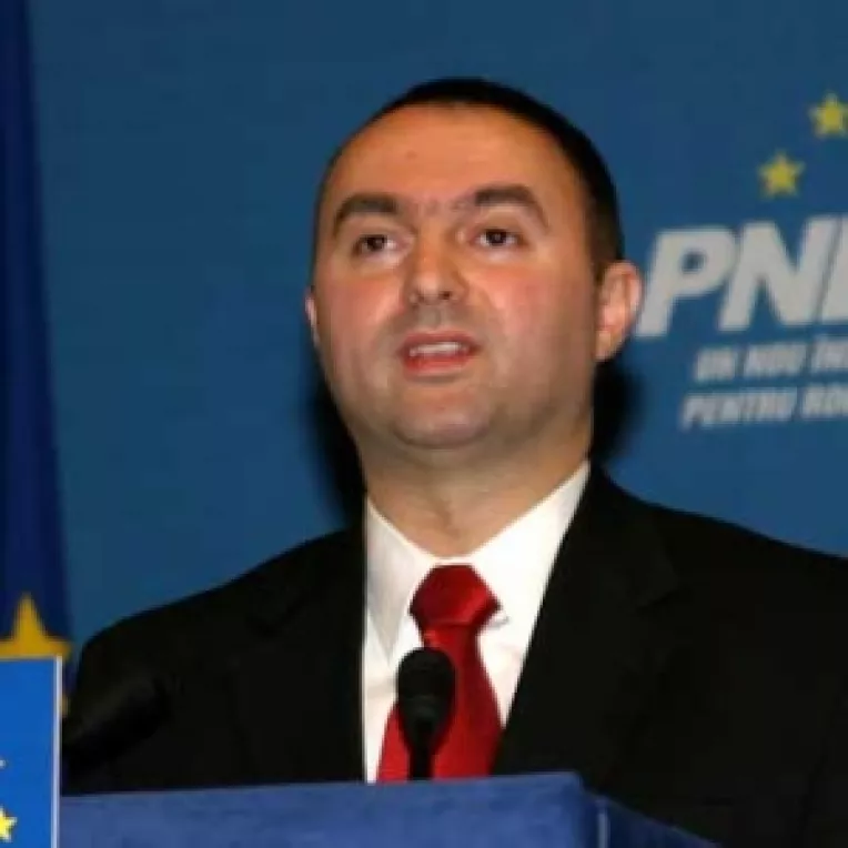 Femeile democrate cer demiterea lui Adomnitei