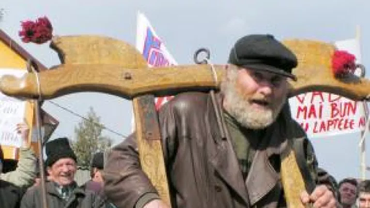 Fermierii, in strada