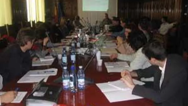 Fondurile UE, in dezbatere publica