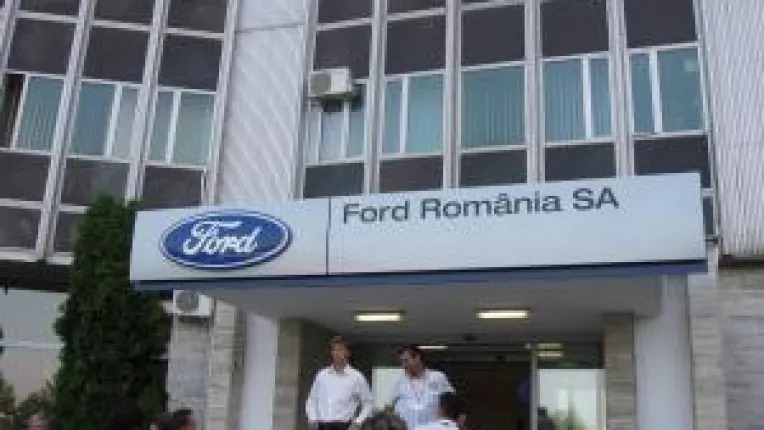 Ford vrea sa oblige "minoritarii"  sa-si vanda actiunile