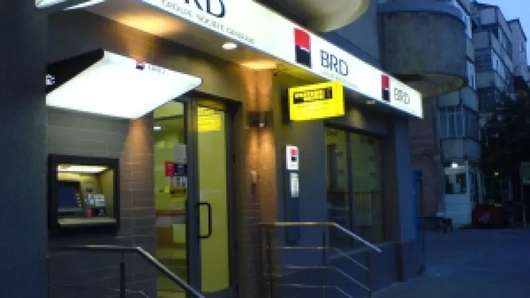 Frauda de 4,9 miliarde de euro la BRD-Groupe Societe Generale. Actiuni suspendate pe bursa romaneasca