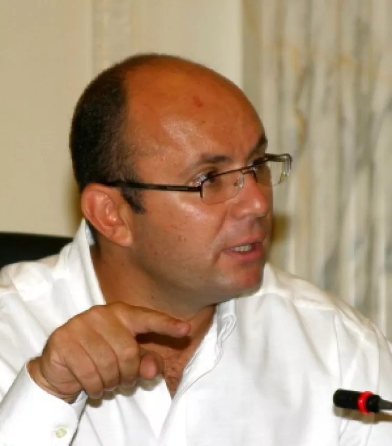 Gusa acuza politicienii italieni de instigare la intoleranta impotriva romanilor