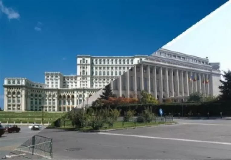 Guvernul Boc:  Vom accepta amendamentele parlamentarilor care se incadreaza in programul de guvernare si prevederile bugetare