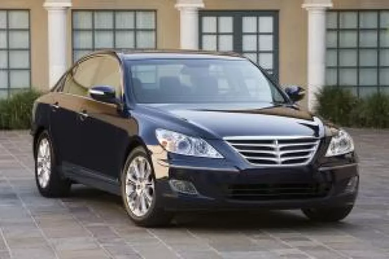 Hyundai Genesis, rivalul masinilor de lux