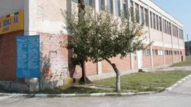 Incepe construirea fabricii Pirelli de la Bumbesti-Jiu