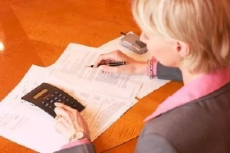 Infiintarea mai multor firme, pentru evitarea impozitului pe profitul reinvestit