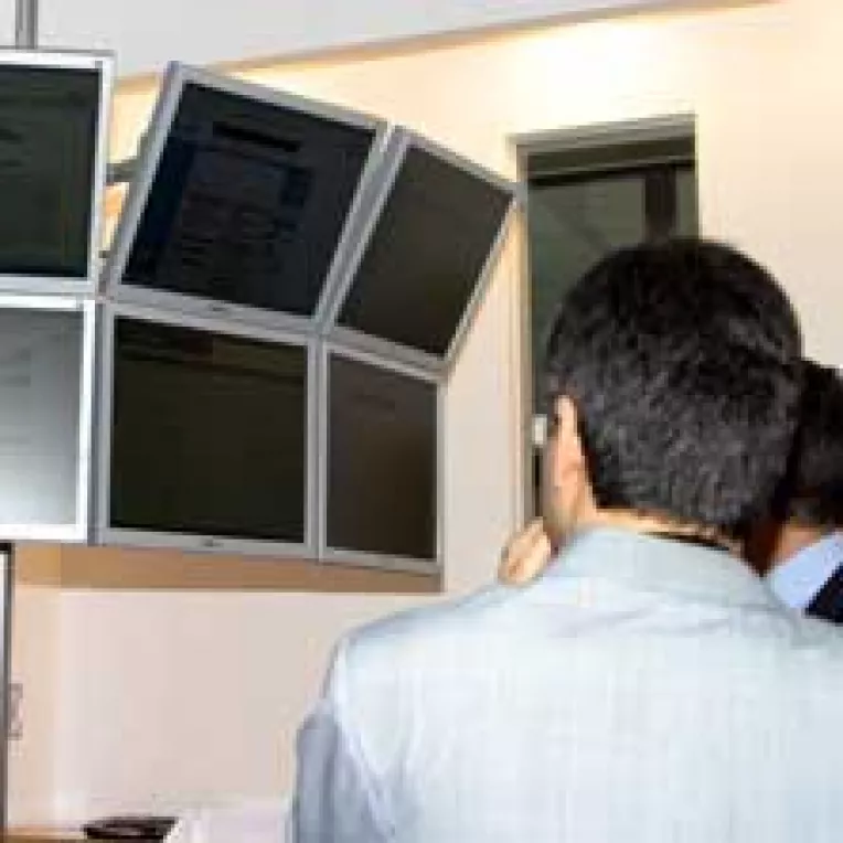 Instabilitatea politica scade valoarea SIF-urilor la Bursa