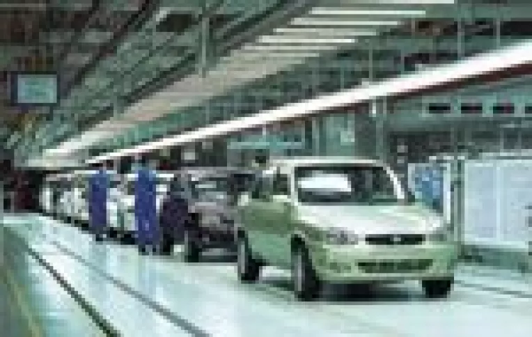 Investitorii straini atrasi de industria auto