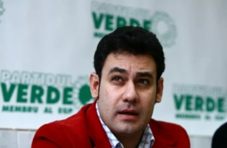 Ionut Dolanescu intrat in randul "verzilor" cantand