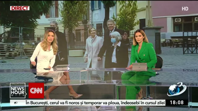 Klaus Iohannis si sotia sa, reclamati la politie ca nu au purtat masca de protectie