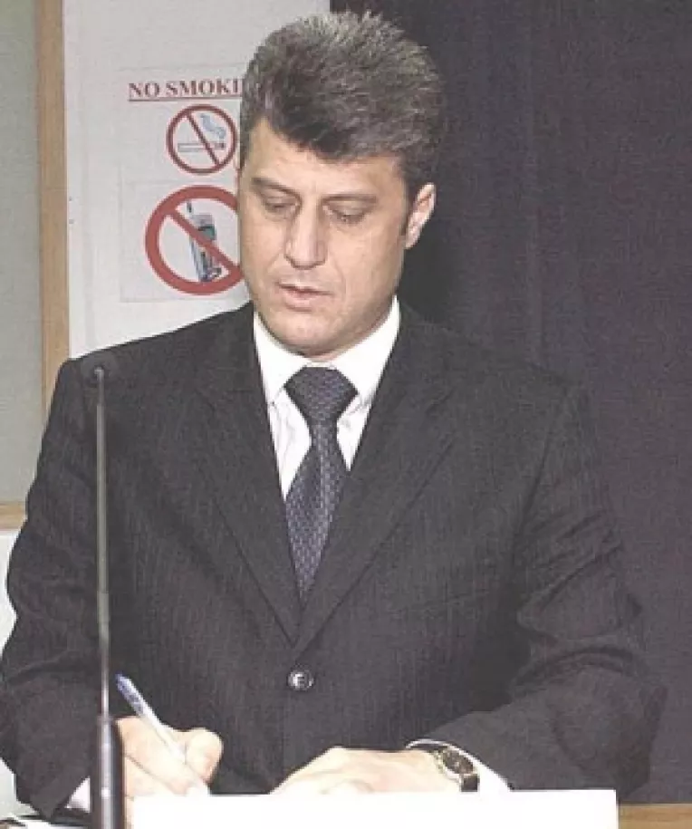 Kosovo serbeaza marti un an de la proclamarea independentei