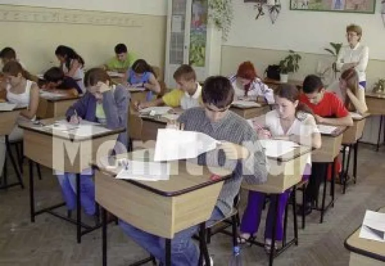 La Suceveni sint primiti in examen doar elevii cu note mari