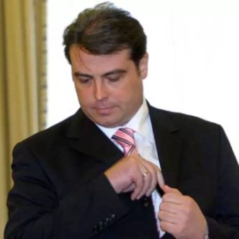 MAE isi judeca diplomatii corupti