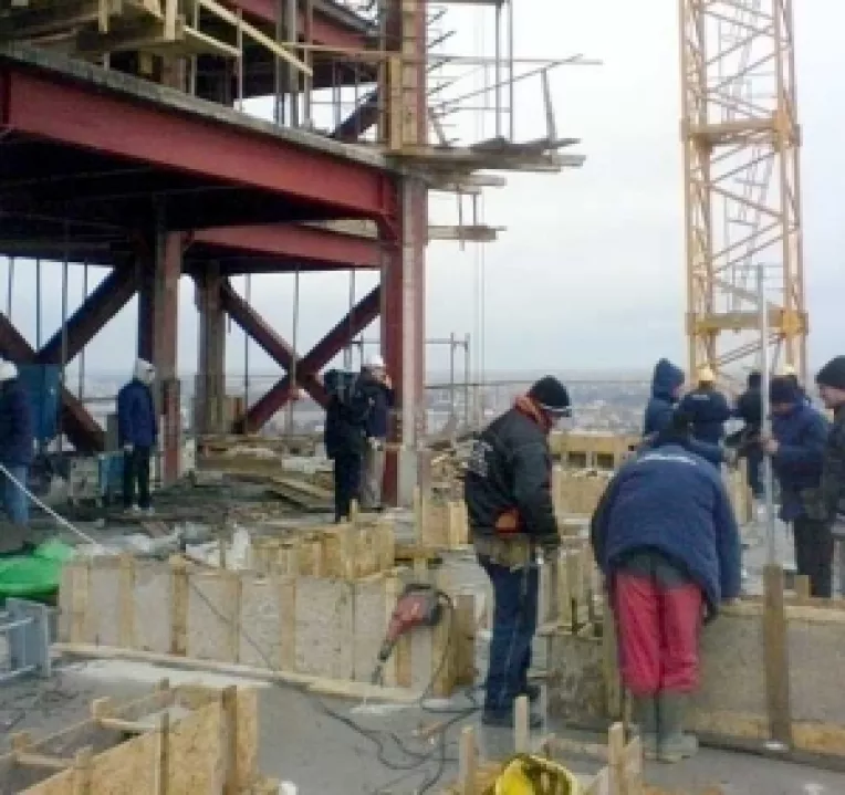 Muncitorii necalificati, cea mai cautata categorie pe piata fortei de munca